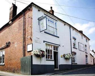The Boot Inn - Derby - Building