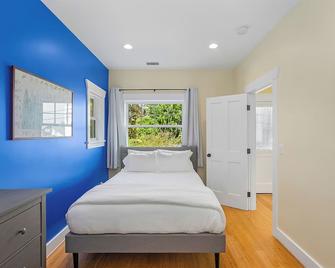 Phinney's Newest Family House with BBQ - Seattle - Bedroom