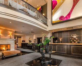 Le St Martin Hotel Particulier - Montreal - Front desk
