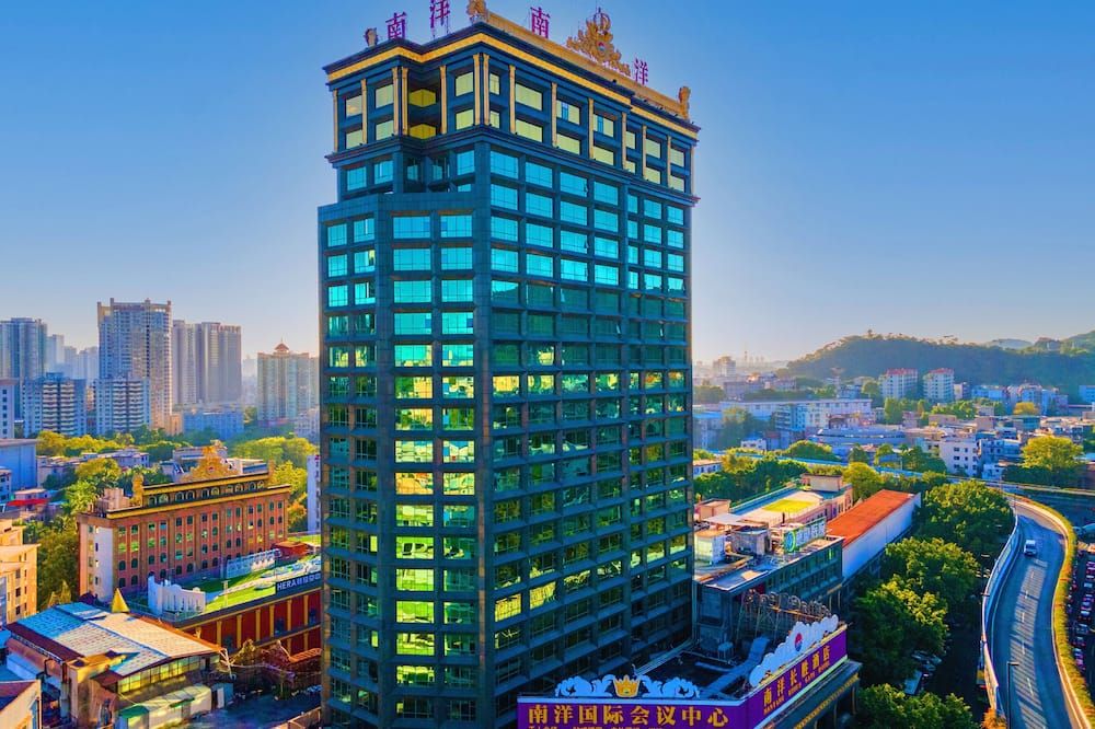Nanyang King's Gate Hotel--Free Shuttle Service to Canton Fair