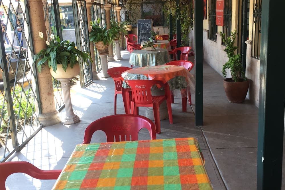 كاسيتا مونتانا هوتل آند سويتس - اجيجيك - مطعم