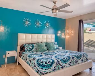 Fantastic Views and Reviews! Bright, Relaxing Oasis! - Palm Springs - Bedroom