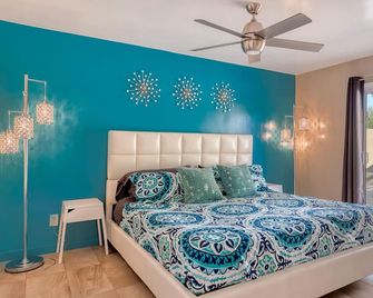 Fantastic Views and Reviews! Bright, Relaxing Oasis! - Palm Springs - Habitación