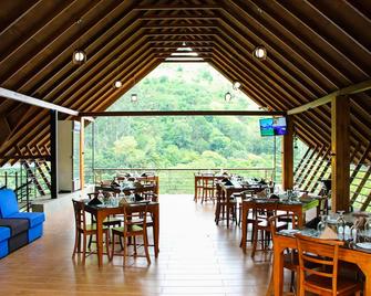 Aloft Grand Hotel - Ella - Hall