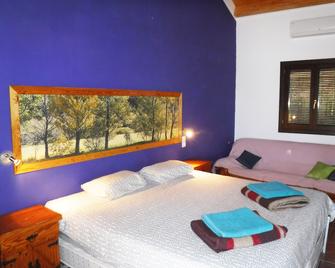 Tantaka - Albergue Los Meleses - Radiquero - Bedroom