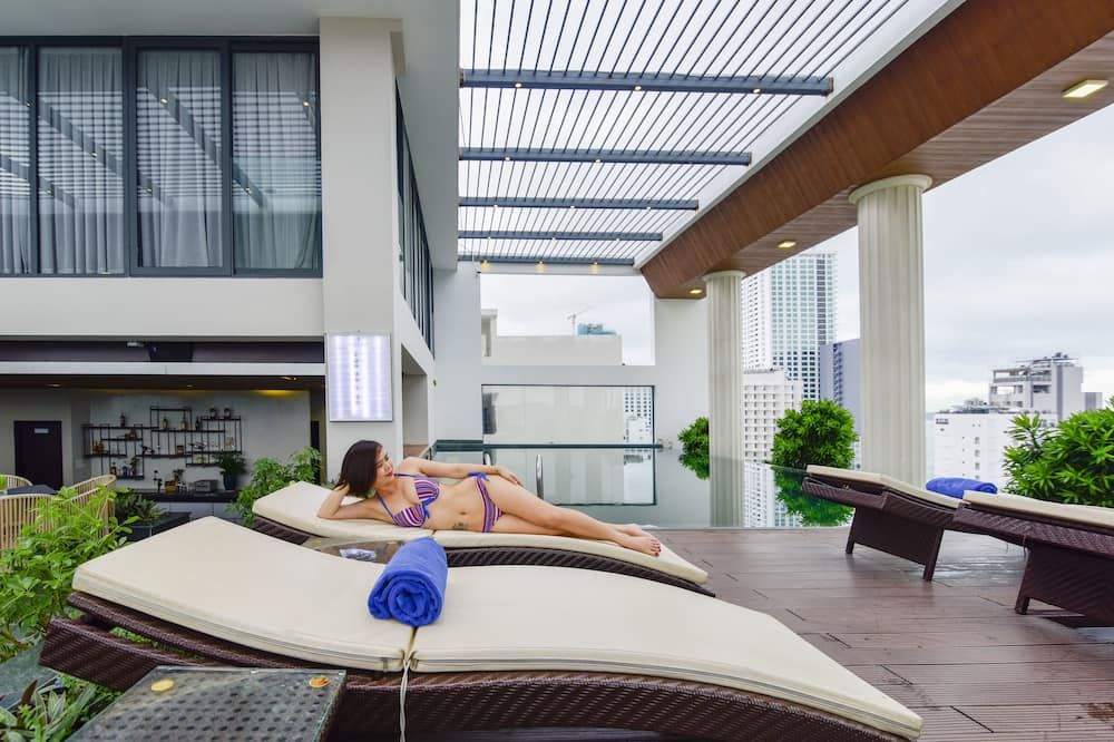 بوسايدون نا ترانف هوتل