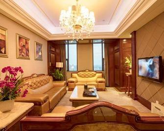 Jingmen Century Hotel - Jingmen - Sala de estar