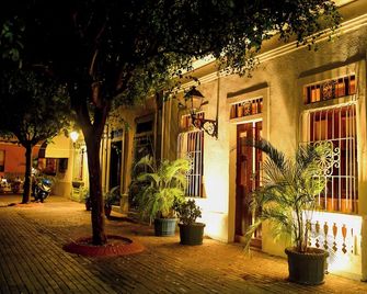 혼키 통크 콜로니얼 - 산토도밍고 - 건물