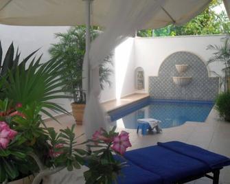 Home Away From Home - Cancún - Uima-allas