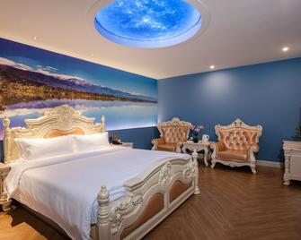 Nan Yang Royal Hotel - Canton - Chambre