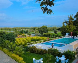 Haile Resort Ziway Batu - Ziway - Piscina