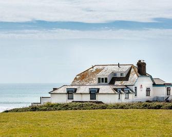 Beach House - Bude - Building