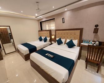 Hotel Amber Palace - Mumbai - Bedroom