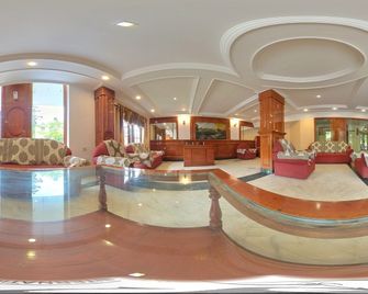 Hotel Sv International - كودايكانال - ردهة