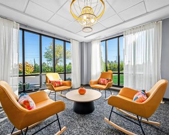 Spark by Hilton Cleveland Beachwood - Beachwood - Lobby