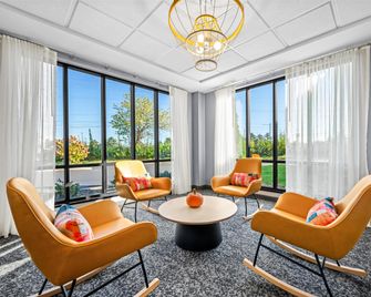 Spark by Hilton Cleveland Beachwood - Beachwood - Resepsjon