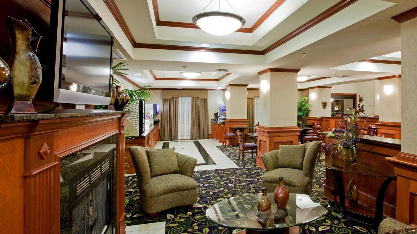 Holiday Inn Express Hotel And Suites Ada By IHG