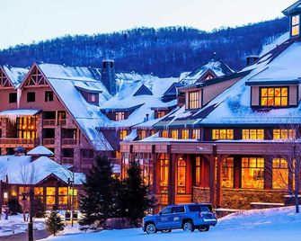 309 Studio Spruce Peak Lodge Base of Stowe Mt Resort Sleeps 4 - Stowe - Toà nhà