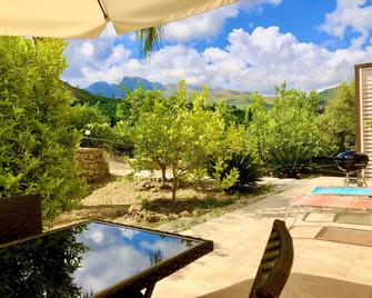 Cuore Della Valle - Cefalù - Pool