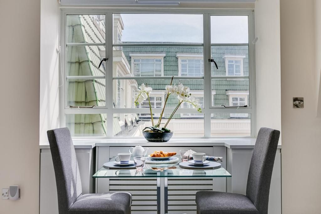 Nell Gwynn Chelsea Accommodation