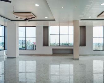 Hotel O New Diwanji Lodge - Latur - Lobby