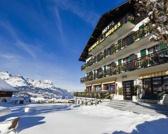 Hôtel Le Caprice Des Neiges Combloux - Combloux - Building
