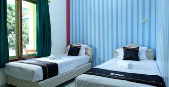 OYO 2186 Esbe Hotel Syariah - Tanjung Pandan - Habitación