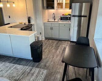 Gorgeous Modern Downtown Jacksonville Penthouse Close to Everything! - Jacksonville - Dapur