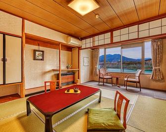 Ooedo Onsen Monogatari Premium Enakyo - Ena - Habitación