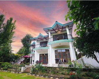 Chirping Hills Resort,bhimtal - Nainital - Bâtiment