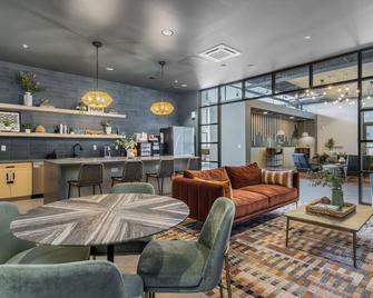 Parking+hulu+gym Near Upmc|universities|shopping - Pittsburgh - Restoran