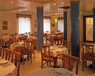 Hotel Italia - Pineto - Ресторан