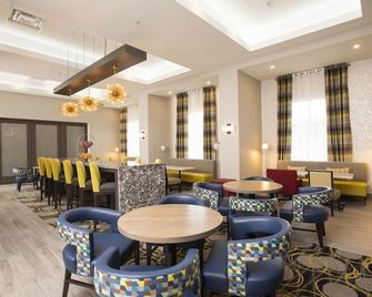 Hampton Inn & Suites by Hilton Thunder Bay - ת'אנדר ביי - מסעדה