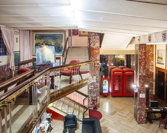 Hotel La Pace - Pisa - Lobby
