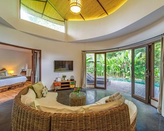 De Moksha Eco Friendly Boutique Resort - Kediri - Sala de estar