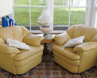 Ravine Hotel - Lisdoonvarna - Wohnzimmer