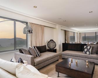 Novotel Rotorua Lakeside - Rotorua - Living room