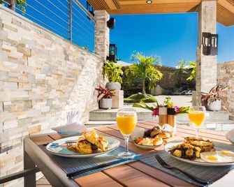 Kokomo Botanical Resort - Caribbean Family Cottages - Providenciales