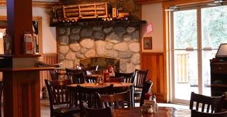 Sasquatch Inn - Harrison Hot Springs - Restaurante