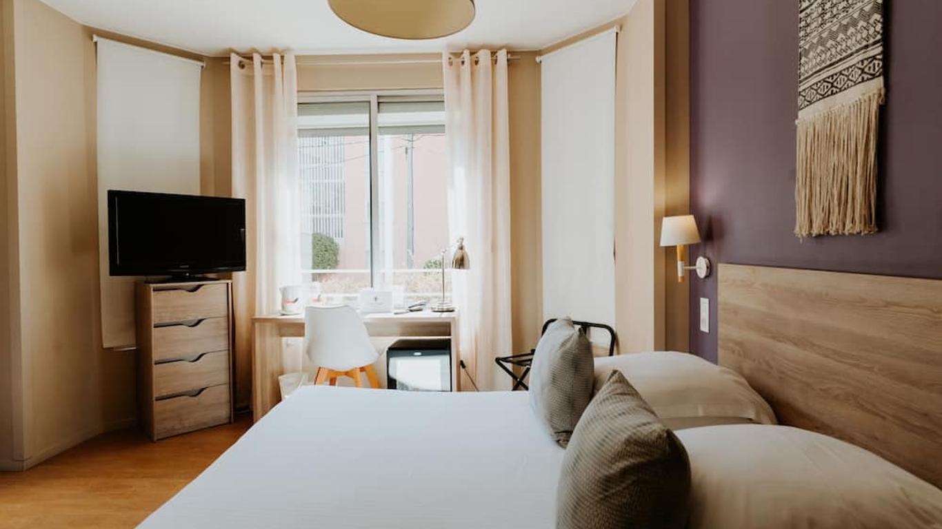 Hôtel Le Petit Castel