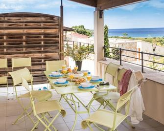 Odalys Residence Les Hameaux de Capra Scorsa - Belgodère - Balkon