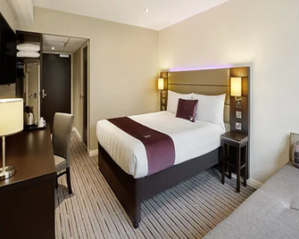 Premier Inn Preston South - Craven Drive - Preston - Bedroom