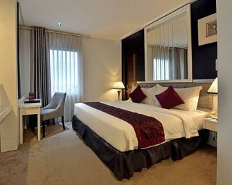 Gino Feruci Braga Hotel - Bandung - Kamar Tidur