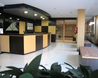 Hotel Marítimo Ris con garaje - Noja - Rezeption