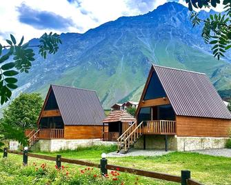 Hillside Kazbegi - Stepantsminda - Bâtiment
