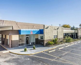 Motel 6-Brinkley, Ar - Brinkley - Building