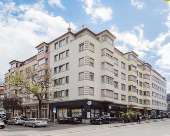 Visionapartments Rotachstrasse - Contactless Check-In - Zurich - Building