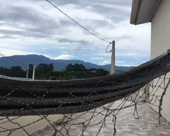 Canção Nova / House for rent in Lavrinhas SP near Canção Nova - Lavrinhas - Balcony