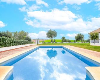 Montecristo 4 - Mairena del Alcor - Piscina