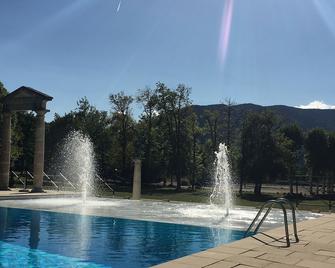 Apartment 4 / 5p in holiday residence with pool - Montbrun-les-Bains - Bazén